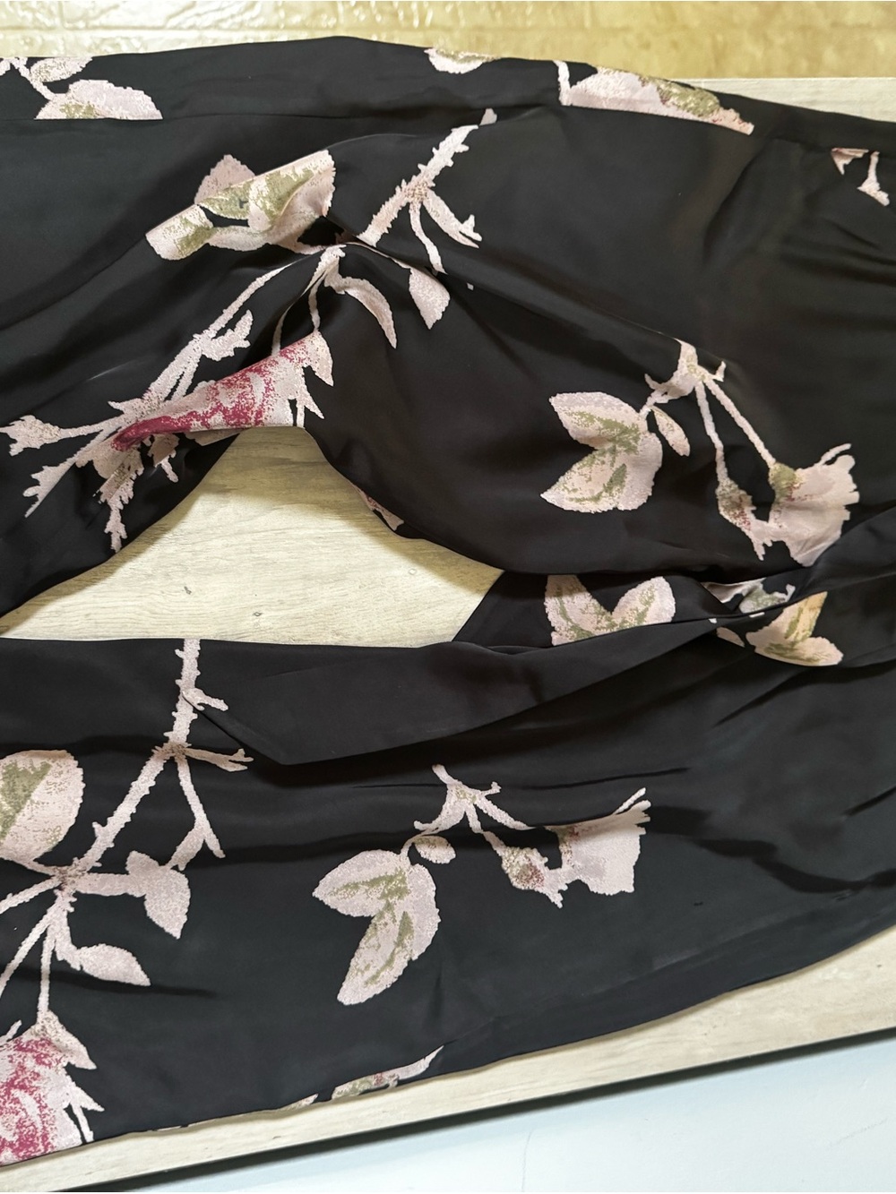 Wilfred Black Wide-Leg Pants with Blush Floral Print - Picture 6 of 13